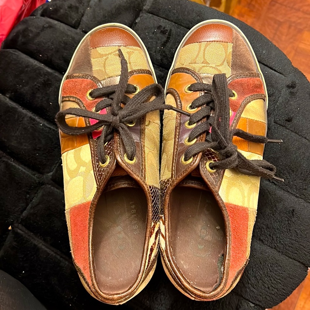 Coach Shoes - Picture 3 of 4